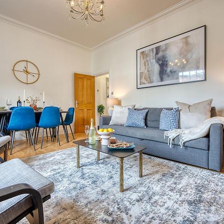 2 Bed Stunning Chic Modern Spacious Apt, Ocean Village, Southampton - Plenty Of Parking - By Blue Puffin Stays Экстерьер фото