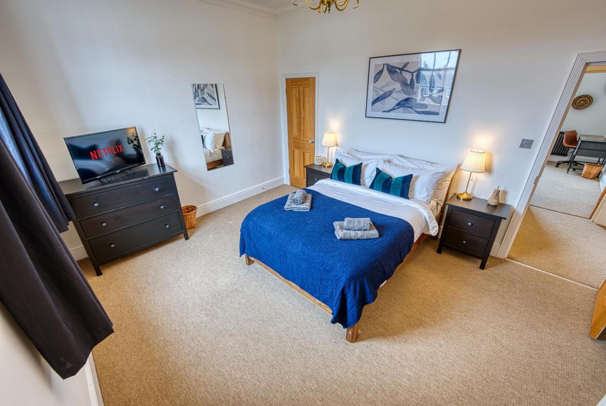 2 Bed Stunning Chic Modern Spacious Apt, Ocean Village, Southampton - Plenty Of Parking - By Blue Puffin Stays Экстерьер фото